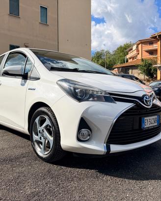 Toyota Yaris 1.5 Hybrid 5 porte Active BATTERIA NU
