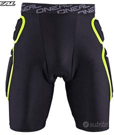Pantaloncini da MTB o moto con protezioni