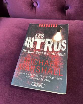 Les Intrus
