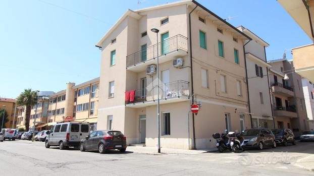 2 LOCALI A SAN BENEDETTO DEL TRONTO