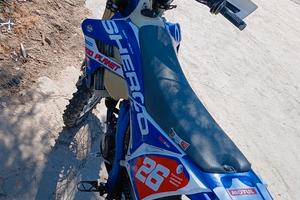 Moto enduro