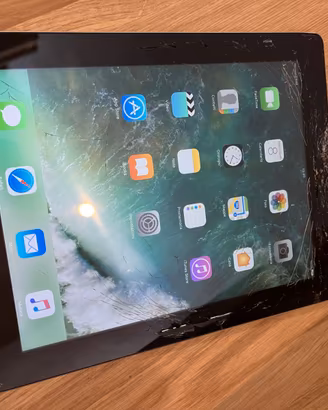 iPad 4 Retina 16GB Cellular vetro rotto