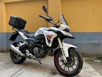 Benelli TRK 251 - 2020