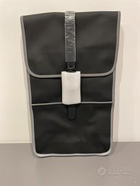 Zaino Rains Backpack Nuovo nero bordato silver