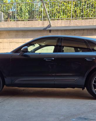 Porsche Macan T 2.0 – 265 CV – Anno 2022 – 53.000