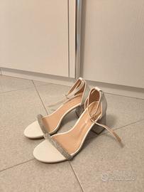 sandalo bianco con tacco brillantinato comodissimo