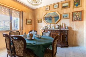 Ampio appartamento in via Abruzzi