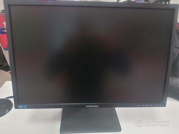 6 Monitor Samsung 22 pollici 