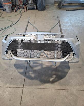 PARAURTI ANTERIORE TOYOTA COROLLA DAL 2019