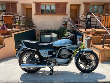 Moto Guzzi 1000SP