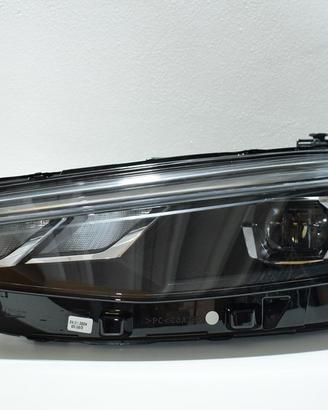 Faro sinistro VW Passat (B9) 2.0 TFSI