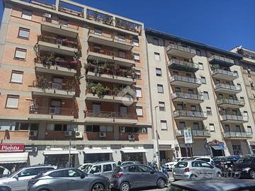 6 LOCALI A PALERMO