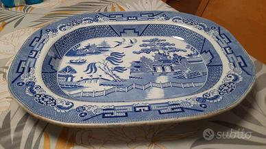 ANTICO PIATTO OVALE GIAPPONESE IN PORCELLANA