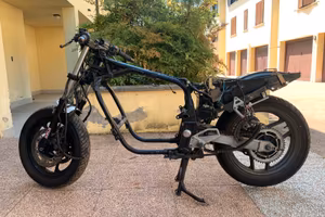 Kawasaki gpx 750 r