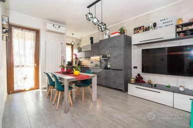 3 LOCALI A CASELLE TORINESE