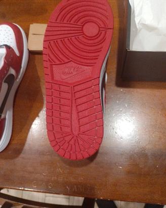 Nike Air  Jordan 1 low retro Chicago 