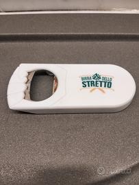 Apribottiglie. 