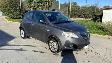 Lancia Ypsilon 1.2 benzina
