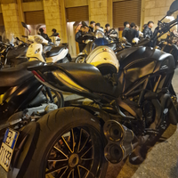 Ducati Diavel 16mila km TERMIGNONI