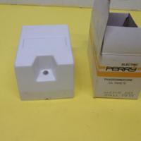 Trasformatore da parete Perry mod. 01409, 20 VA, i