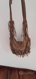 Borsa in camoscio con frange