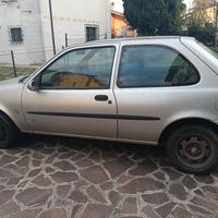 Ford Fiesta del 1999 benzina 1300 cc