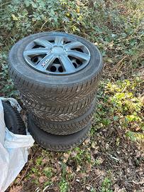gomme con cerchi in ferro Fiat Grande Punto