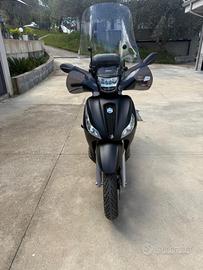 Medley s 125 scooter
