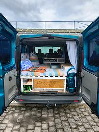 auto Opel Vivaro camperizzata