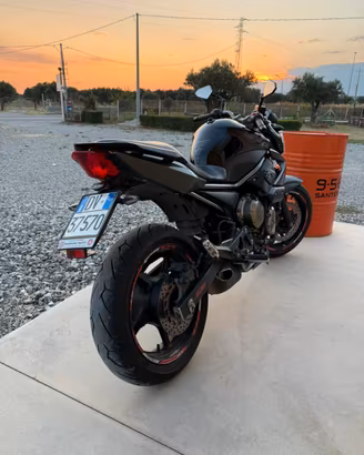 Yamaha xj6