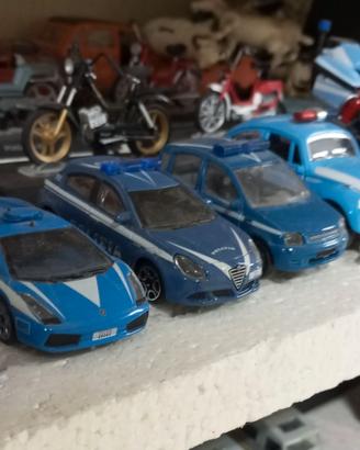 Modellini di forze dell'ordine