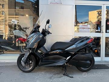 Yamaha X-Max 300
