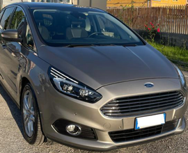Ford S-max titanium
