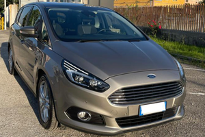 Ford S-max 4x4 Tdi titanium