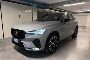 Volvo xc60 B5 Plus Dark