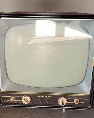Televisore vintage Magnadyne