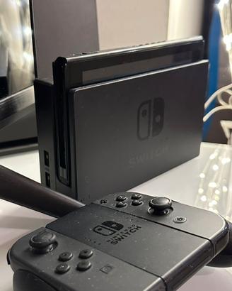 Nintendo Switch + Dock + Controller Originali