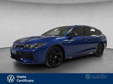 VOLKSWAGEN Passat 1.5 etsi act r-line plus 150cv