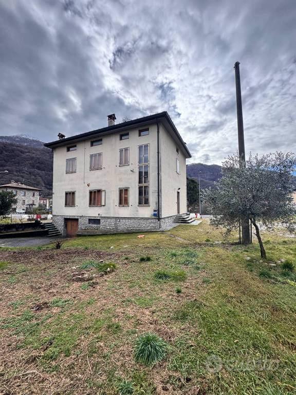 Casa – Valbrona, Piazzo - Vista 4