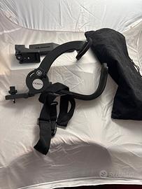 Supporto da spalla per videocamere o fotocamere