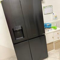 Frigorifero americano HISENSE RS818N4TFE