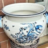 portavaso in maiolica decorata a mano