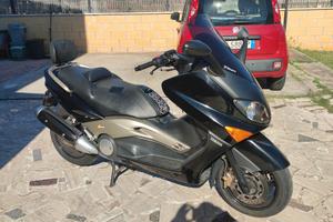 scooter Tmax 500