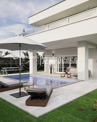 FERNO - VILLA UNIFAMILIARE CON PISCINA