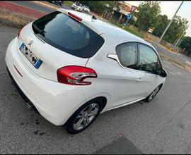 Peugeot 208 16v 1.4 vti 16 v allure