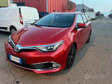 Toyota Auris Touring Sports Lounge