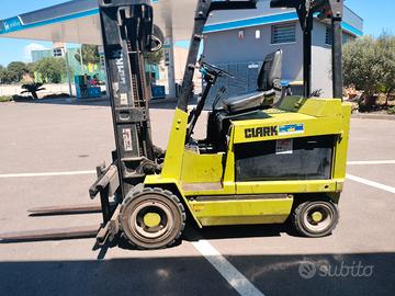 carrello elevatore clark 30q.li