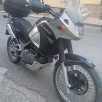 Moto Kawasaki KLE 500