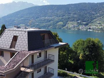 ESCLUSIVO ATTICO VISTA LAGO