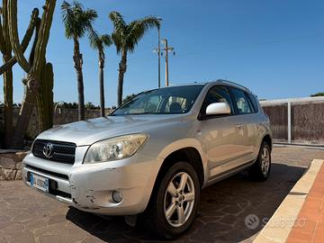 Toyota RAV4 III 2.2 d-4d Sol 136cv